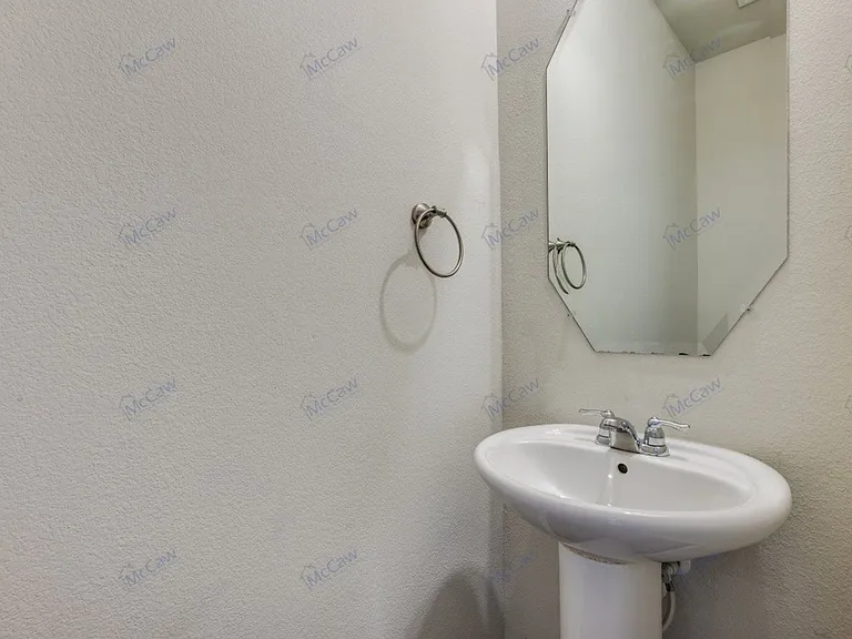 1516 Abby Creek Dr — Photo 23