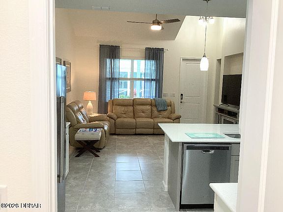 3rd image of 362 Parrot Ln