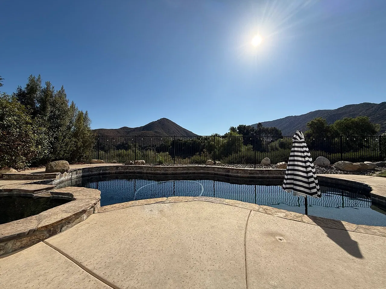 23451 Silverwood St — Photo 2