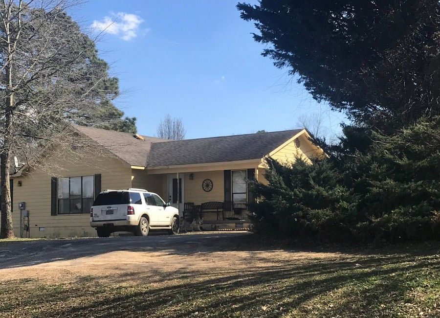 2nd image of 4040 Al Highway 75 N