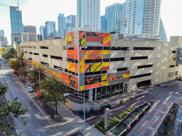 6 story private parking garage