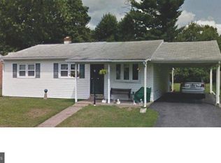 9 Chelsea Ln, Harrisburg, PA 17109