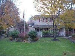 1749 Dumont Dr, Mineral Ridge, OH