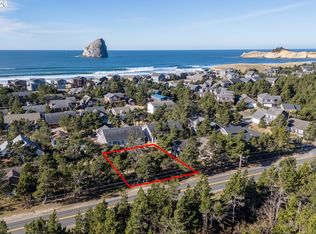 13700 Cape Kiwanda Dr, Pacific City, OR 97135