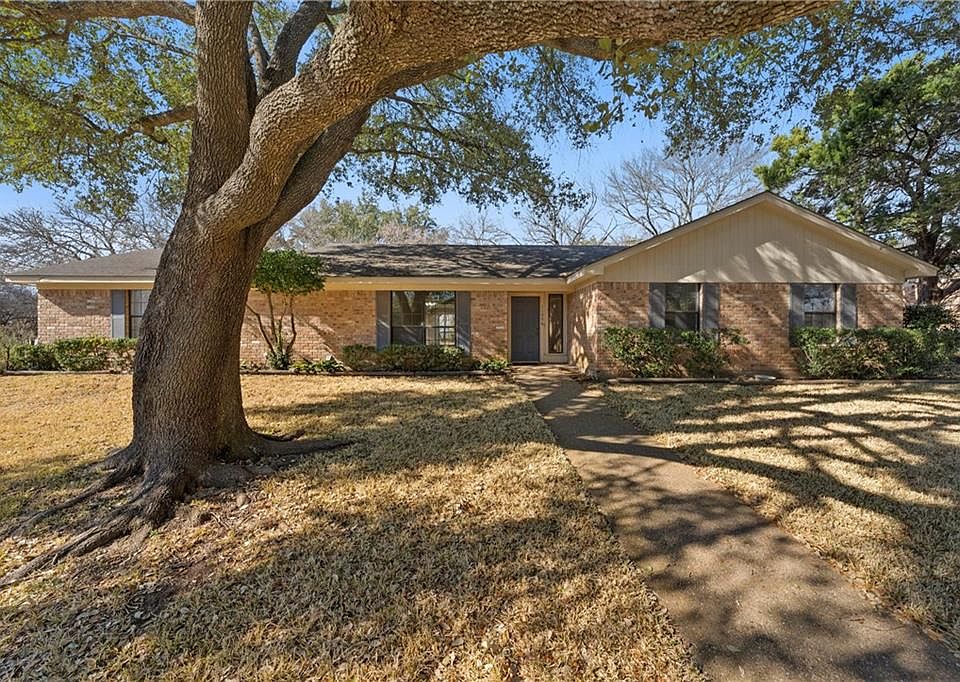 1st image of 11006 Trailwood Dr