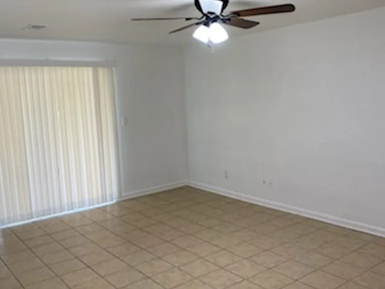 44347 Simpson Pl — Photo 6