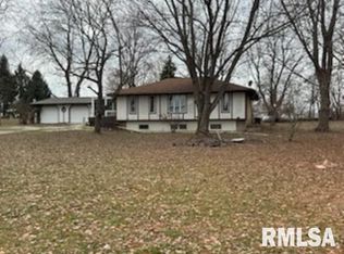 1397 Headen Rd, Jacksonville, IL 62650