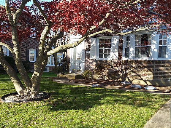Beautiful front yard