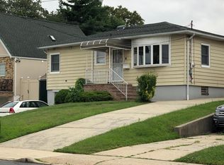 914 Manor Rd, Staten Island, NY 10314