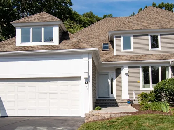 32 Choate Ln, Ipswich, MA 01938