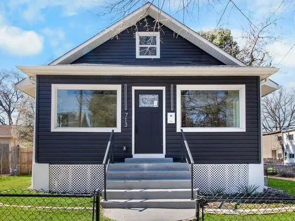 713 Croissant Pl SE, Washington, DC 20019