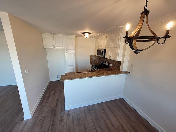 2nd image of 762 W 30th St #8