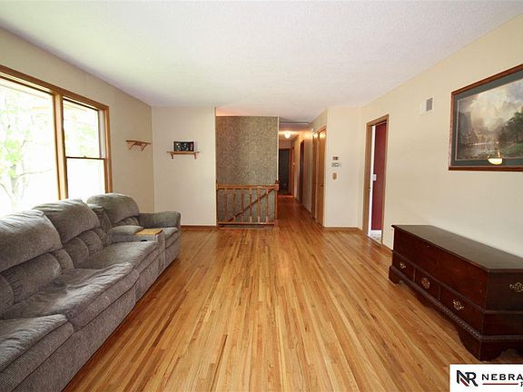 5th image of 3305 S 115th Ave