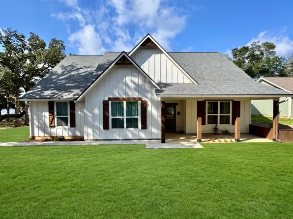 624 County Road 3674, Marquez, TX 77865