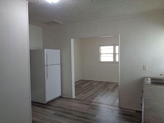 3rd image of 1140 N 25th St #4