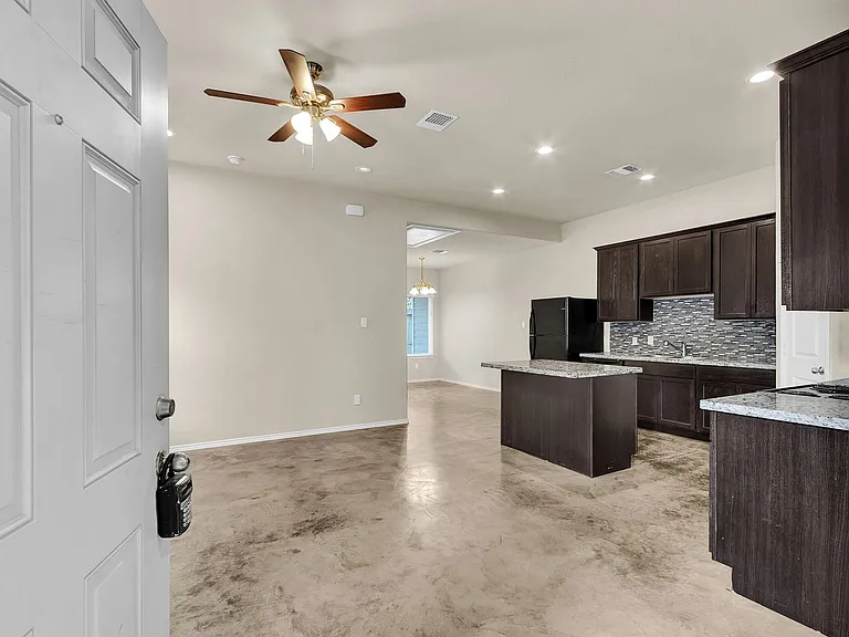 15841 Beechnut Dr — Photo 18