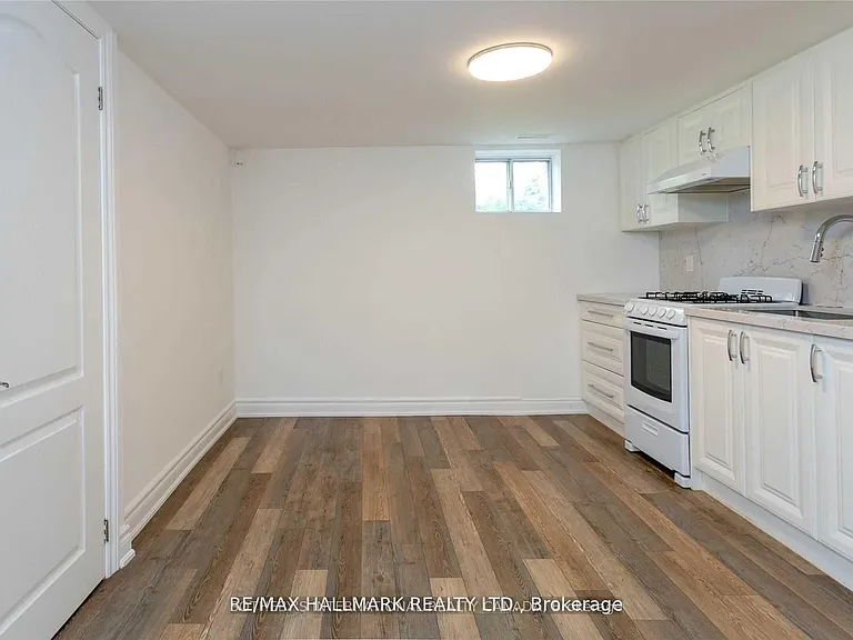 56 Courton Dr — Photo 8