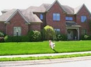 8133 Clearview Dr, Newburgh, IN 47630