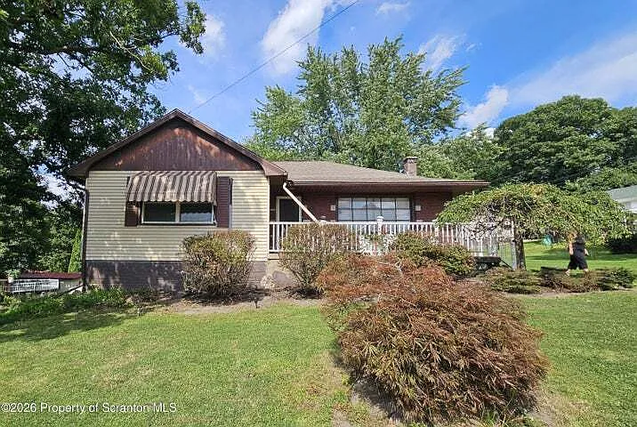 2125 Ash St — Photo 2