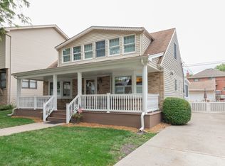 9809 S 54th Ave, Oak Lawn, IL 60453