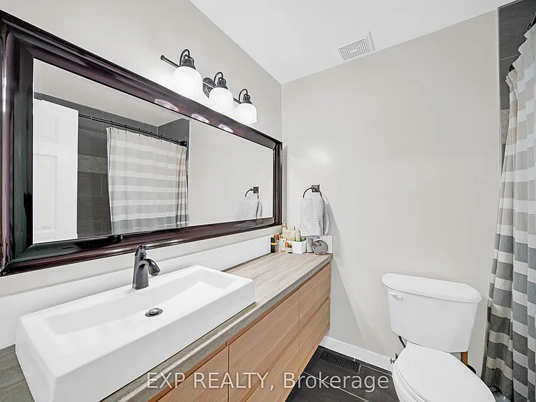 436 Claridge Dr — Photo 20