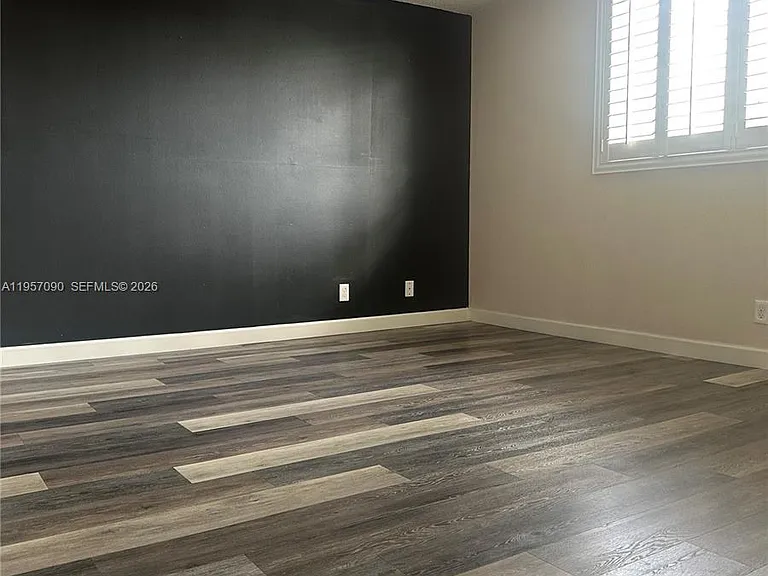 410 NW 68th Ave #318 — Photo 1