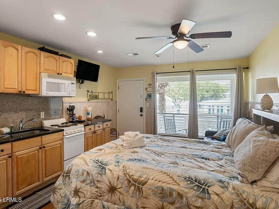 1st image of 515 Sunsuite #515