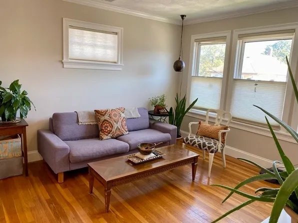 173 Orange St #173, Roslindale, MA 02131
