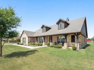 135 High Vista Rd, Decatur, TX 76234