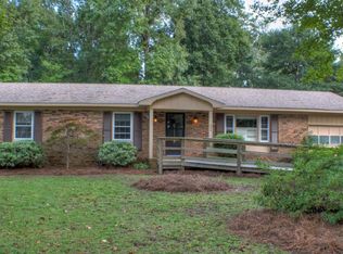 604 Colonial Ave, Morehead City, NC 28557