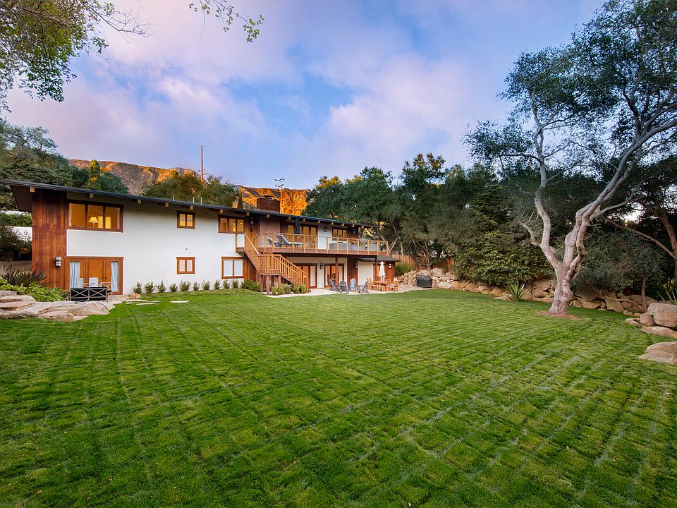 1st image of 2815 E Valley Rd