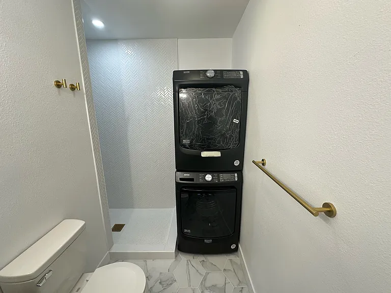 1420 San Simeon St #2 — Photo 9