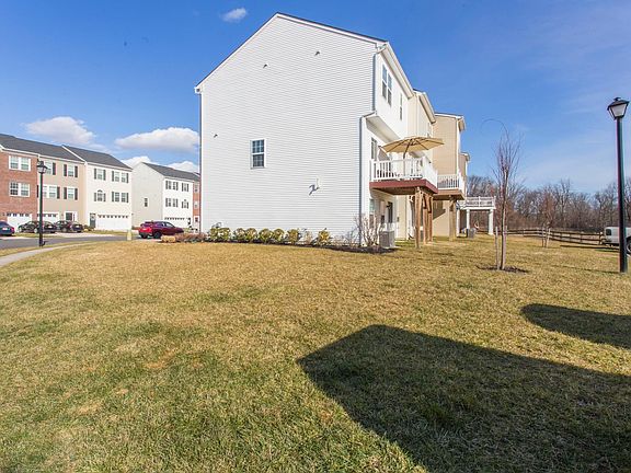 5th image of 448 Dogwood Dr