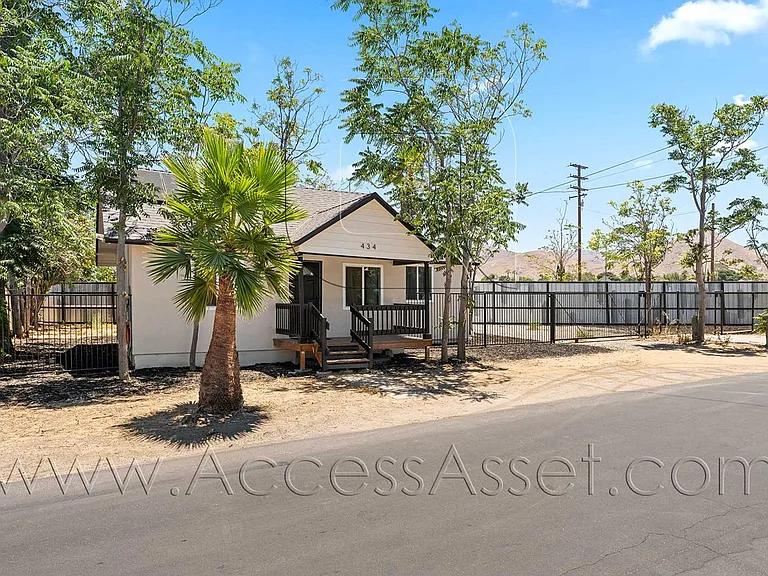 434 Highland Ave — Photo 4
