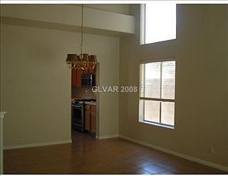 5th image of 9477 Silvaner Ct