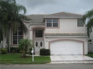 10556 SW 12th Mnr, Pembroke Pines, FL 33025