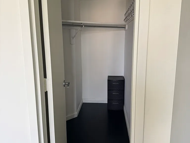 25 Forest St #8E — Photo 5