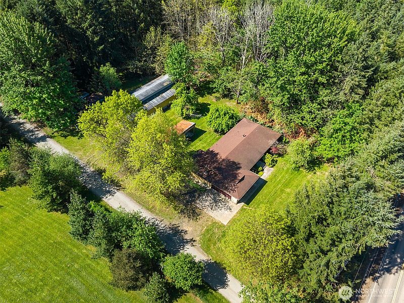 3rd image of 334 Burchett Road