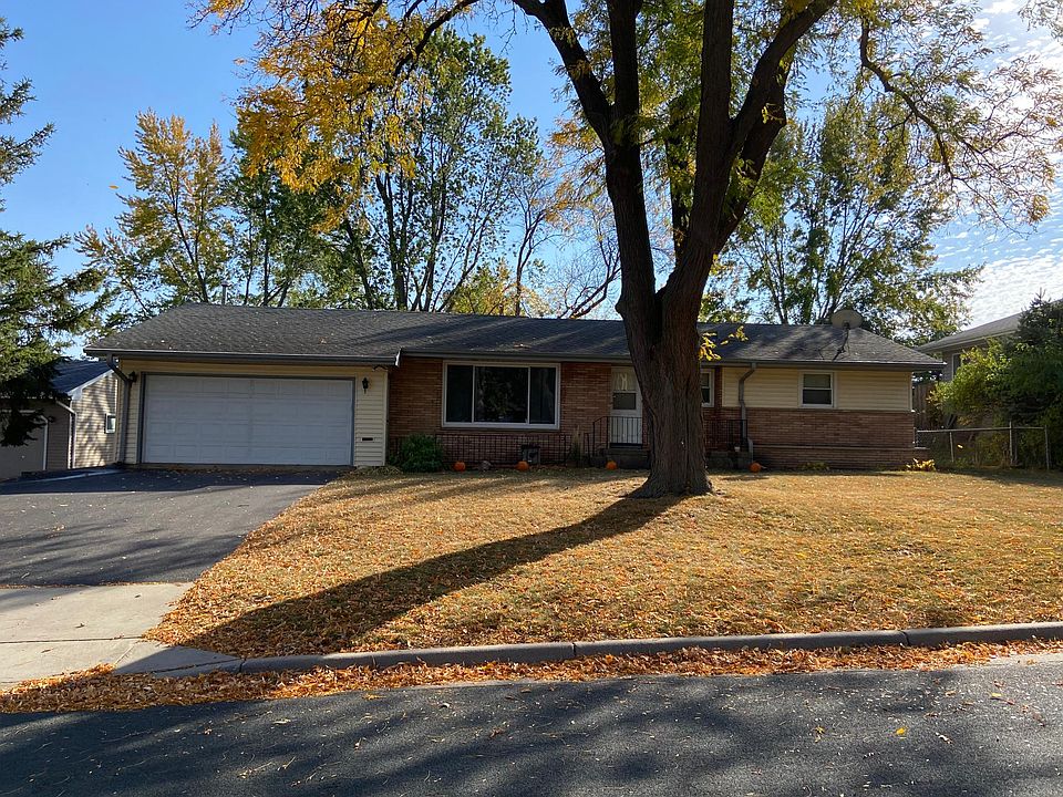 1st image of 8001 29th Ave N