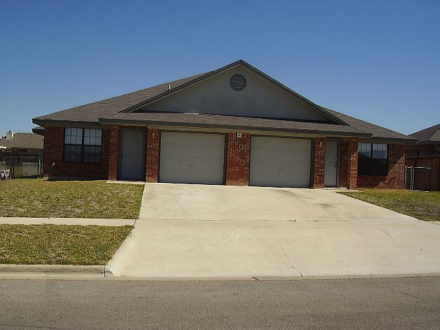 2807 Edgefield