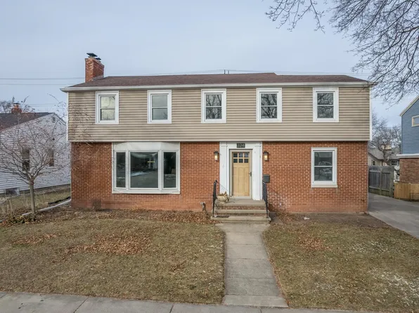 324 E Pershing St, Appleton, WI 54911