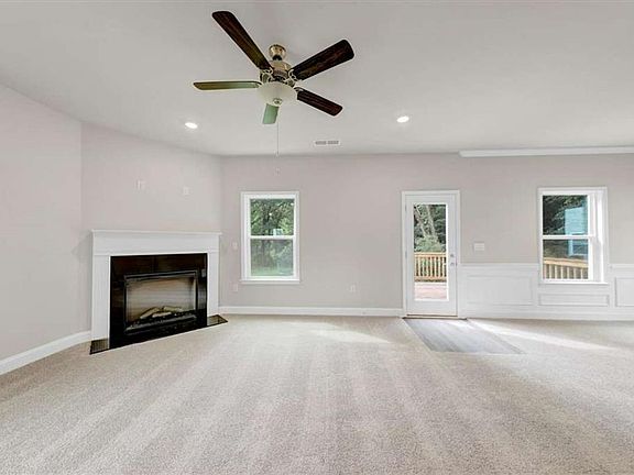 2nd image of 313 Melanie Ct