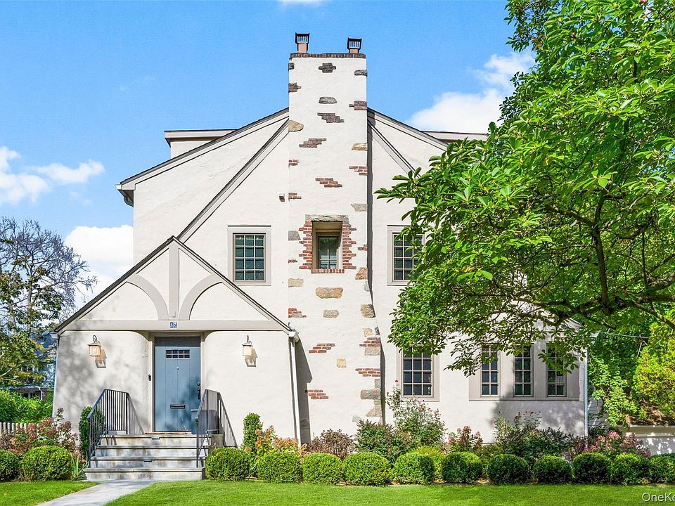 1st image of 47 Pine Brook Drive
