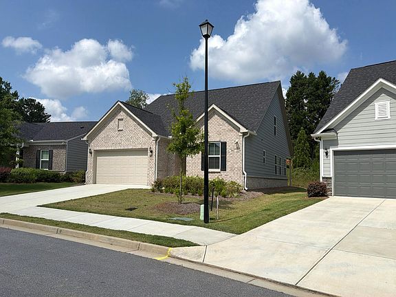 2nd image of 811 Pineberry Ct