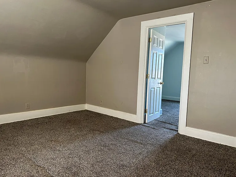 424 N Eddy St — Photo 13