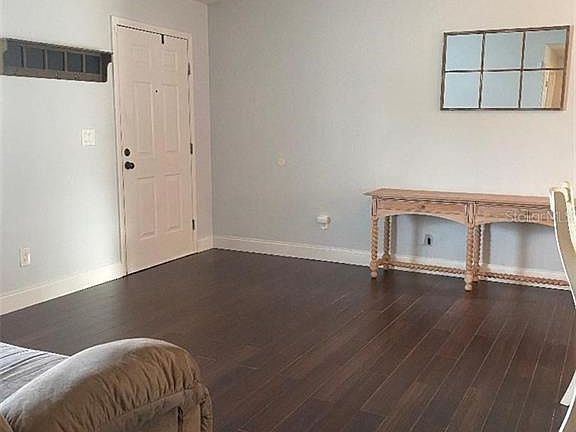 4th image of 512 Wyoming Ave