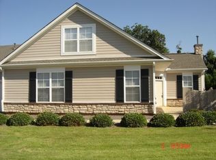 127 Ravines Ln, Spartanburg, SC 29301