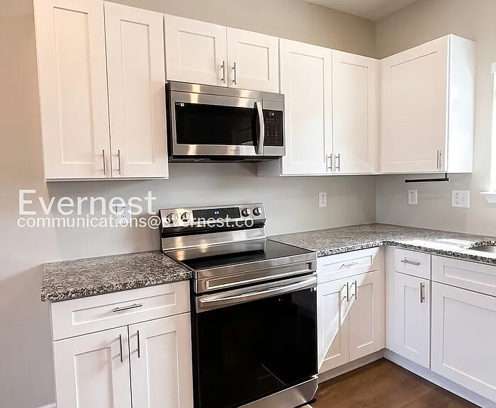 250 Tara Ct — Photo 5