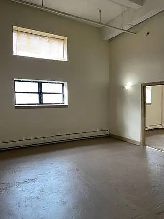 937 Broadway St Photo 1
