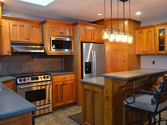 5th image of 5636 Roeland Dr